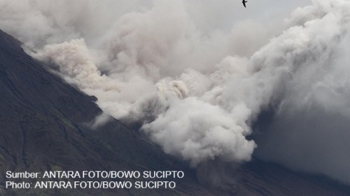 erupsi gunung semeru